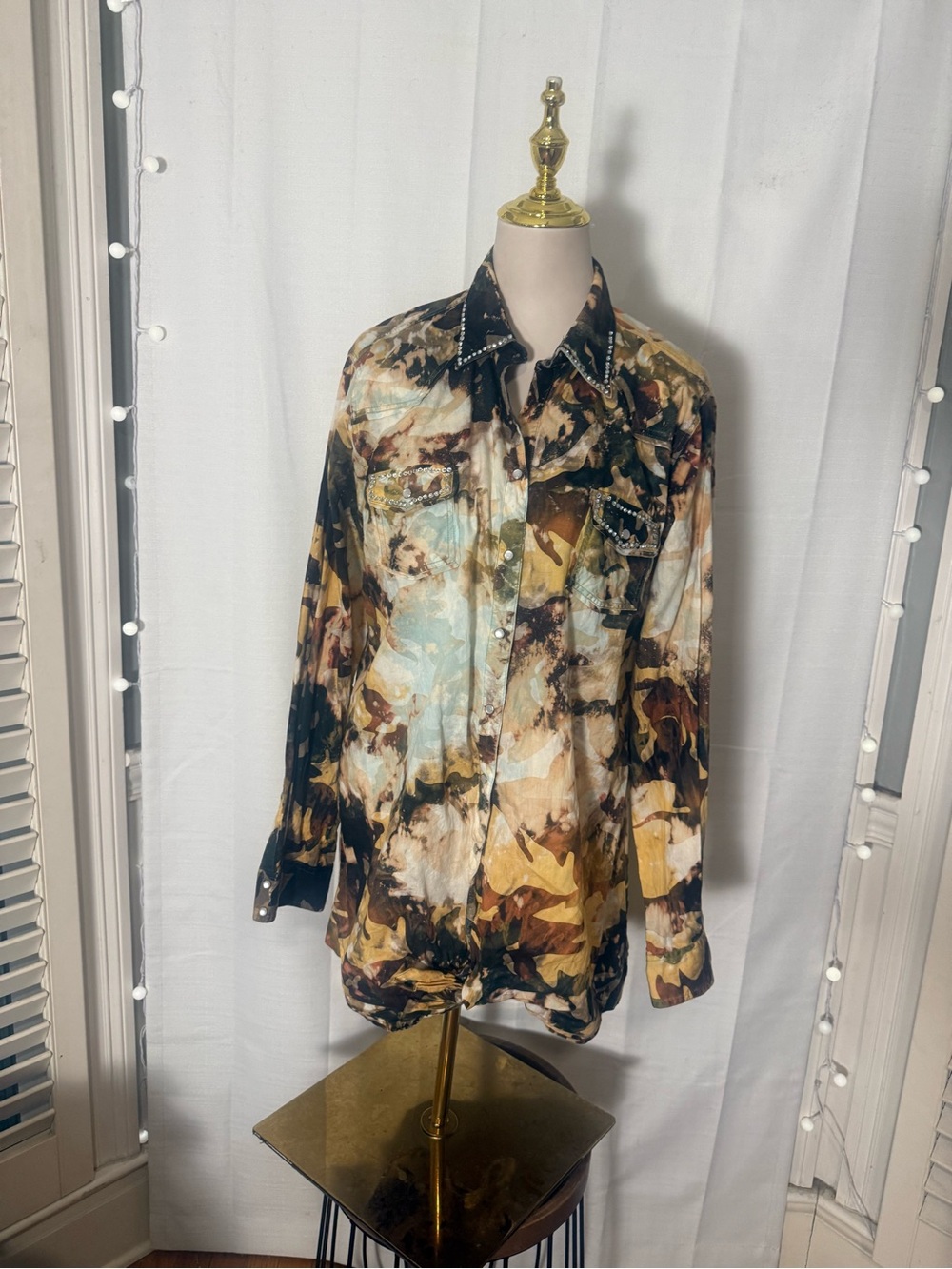 A Rare Bird Handmade With Love Abstract Rhinestone Button Down Shirt M/L